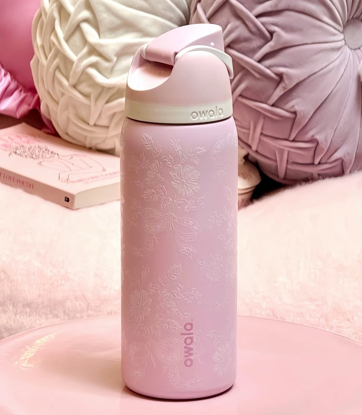 Owala 32oz FreeSip Pink Ribbon Toile Water Bottle