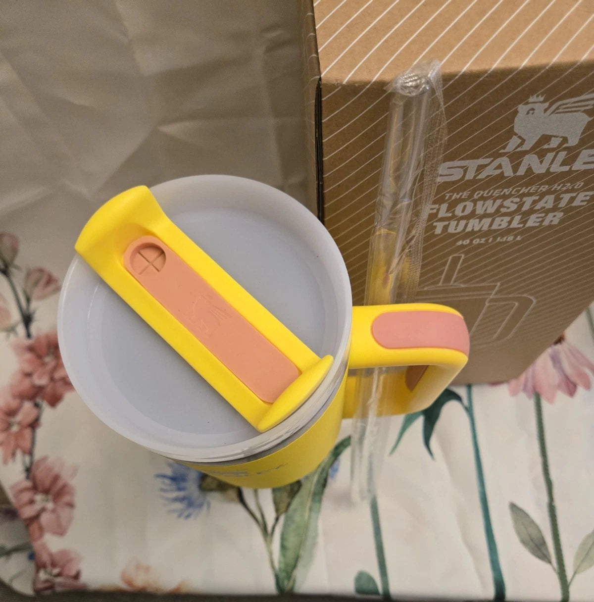 Stanley 40oz Quencher H2.0 Tumbler – Yellow for Everyday Hydration