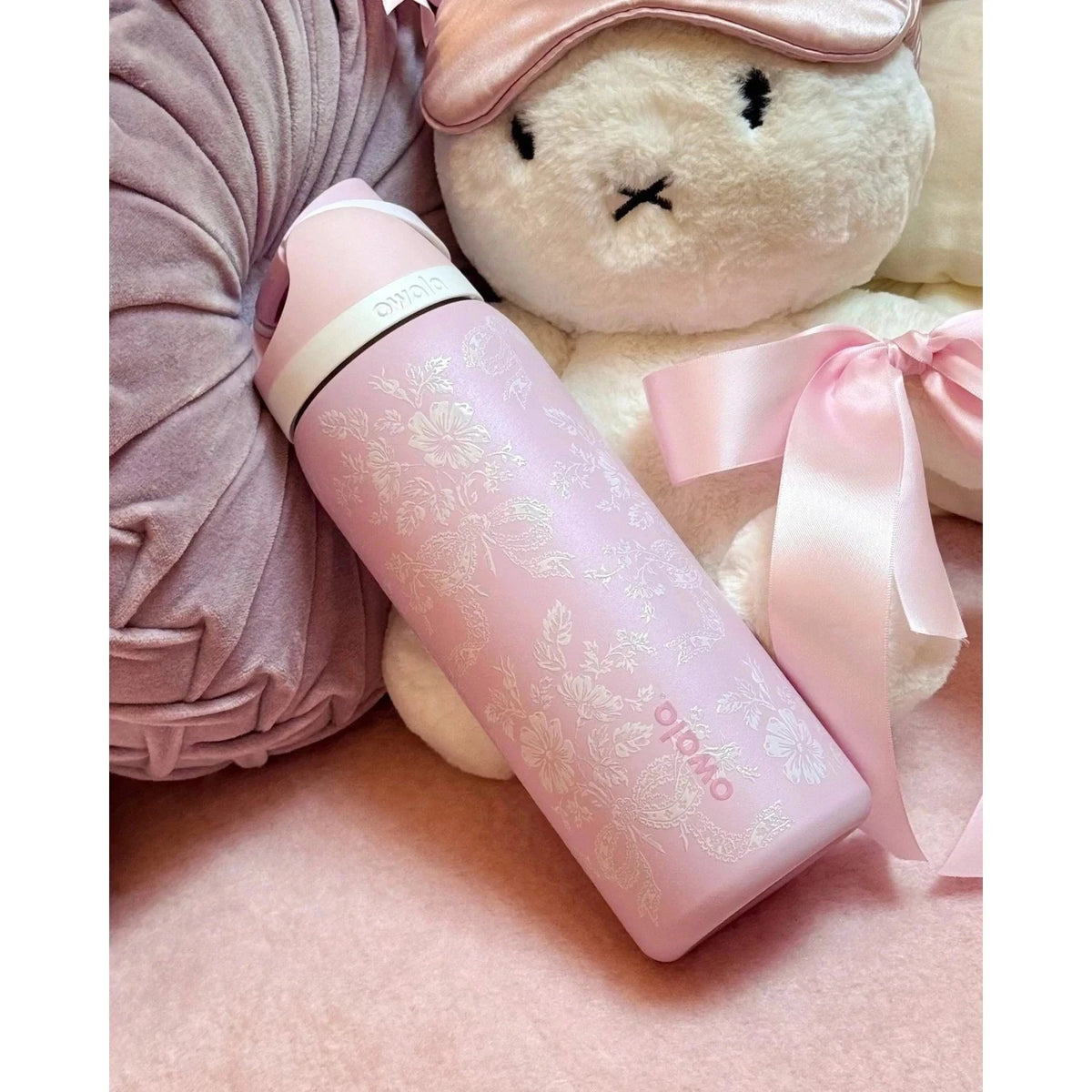 Owala 32oz FreeSip Pink Ribbon Toile Water Bottle